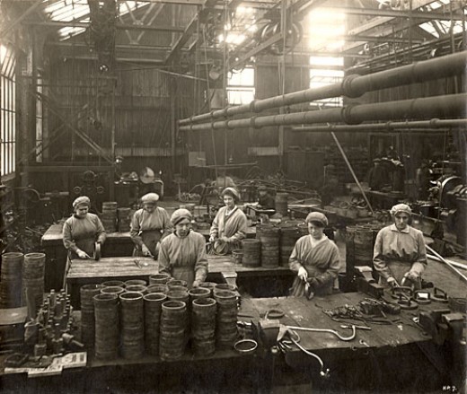 Women at work in a munitions factory