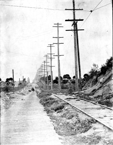 34th Avenue, now 33rd, before the paving