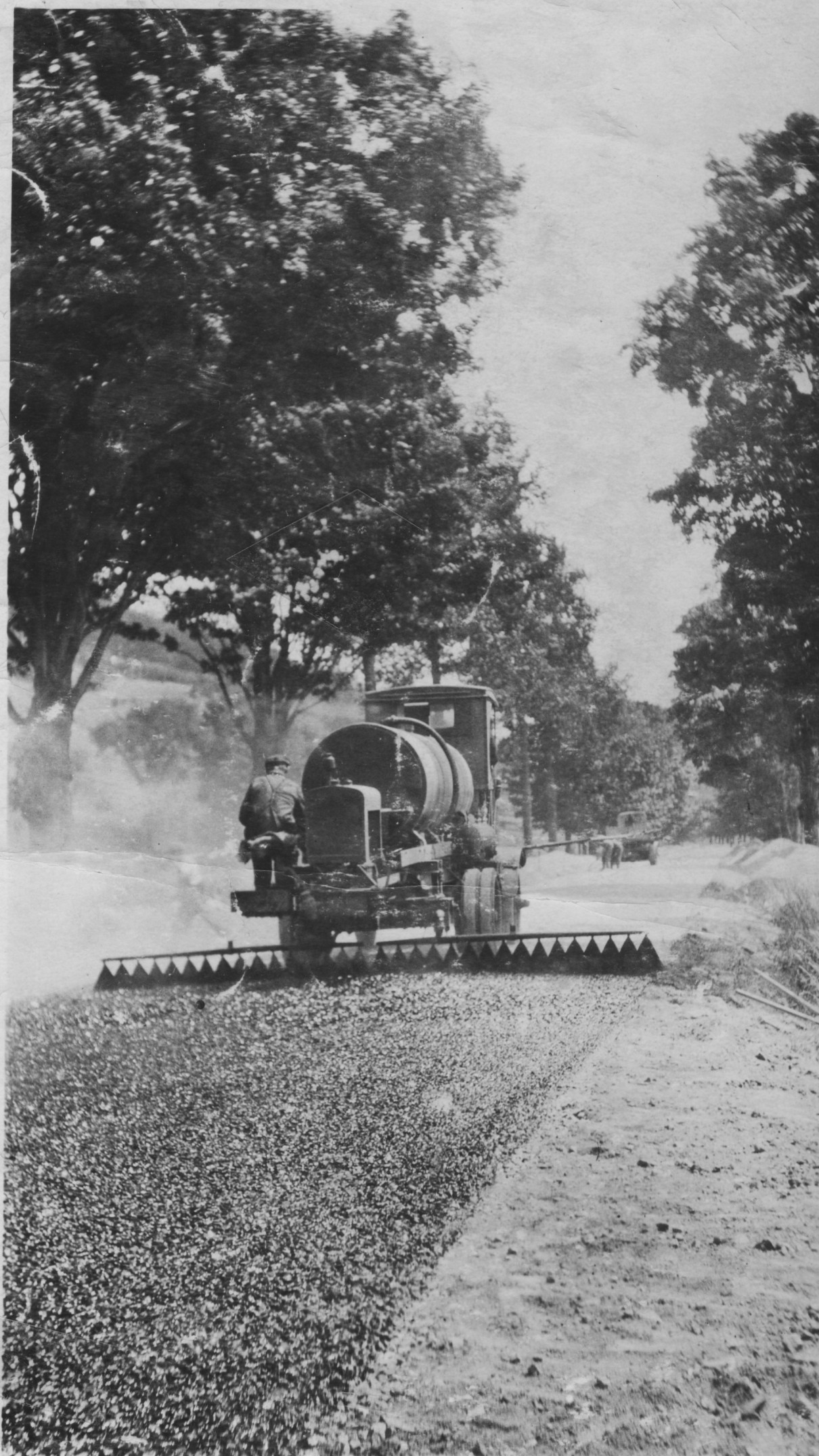 Promotional postcard of an asphalt sprayer